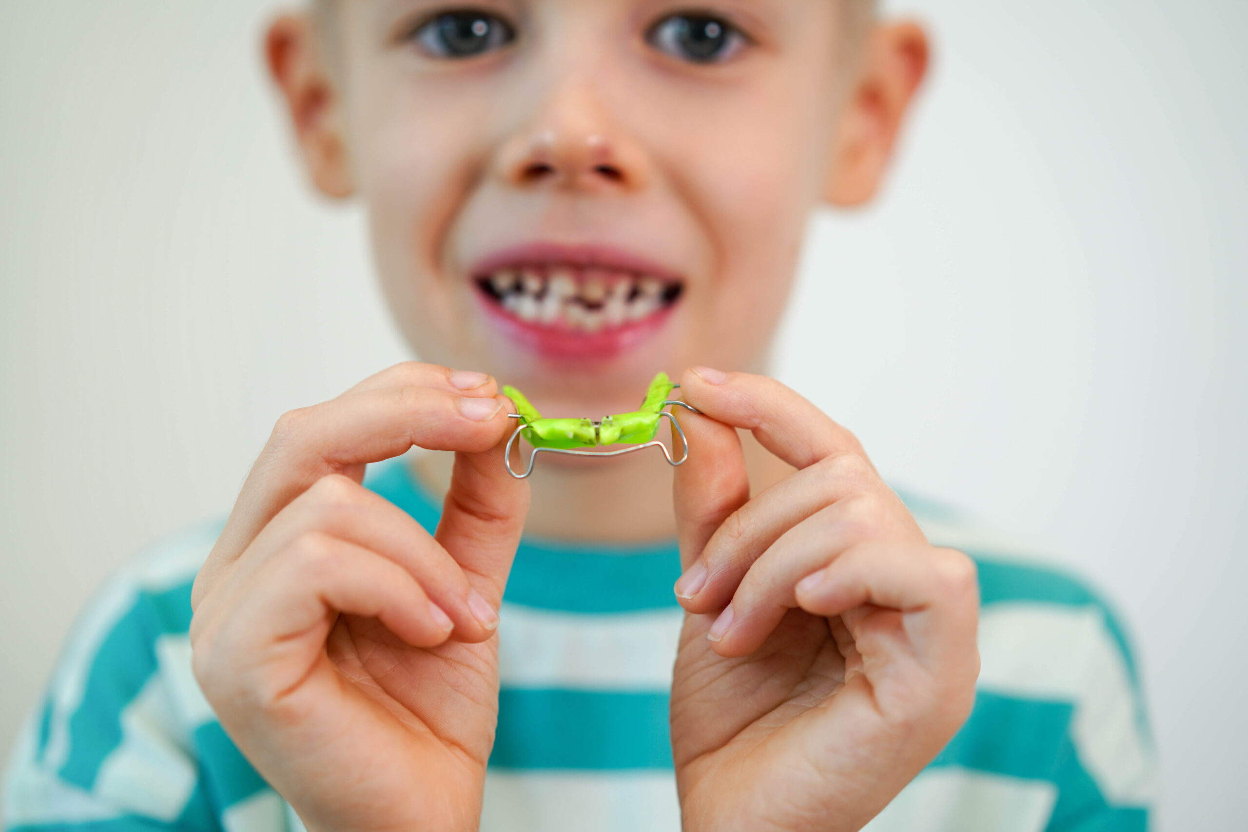 Riverside, CA, dentist offers orthodontic treatments 